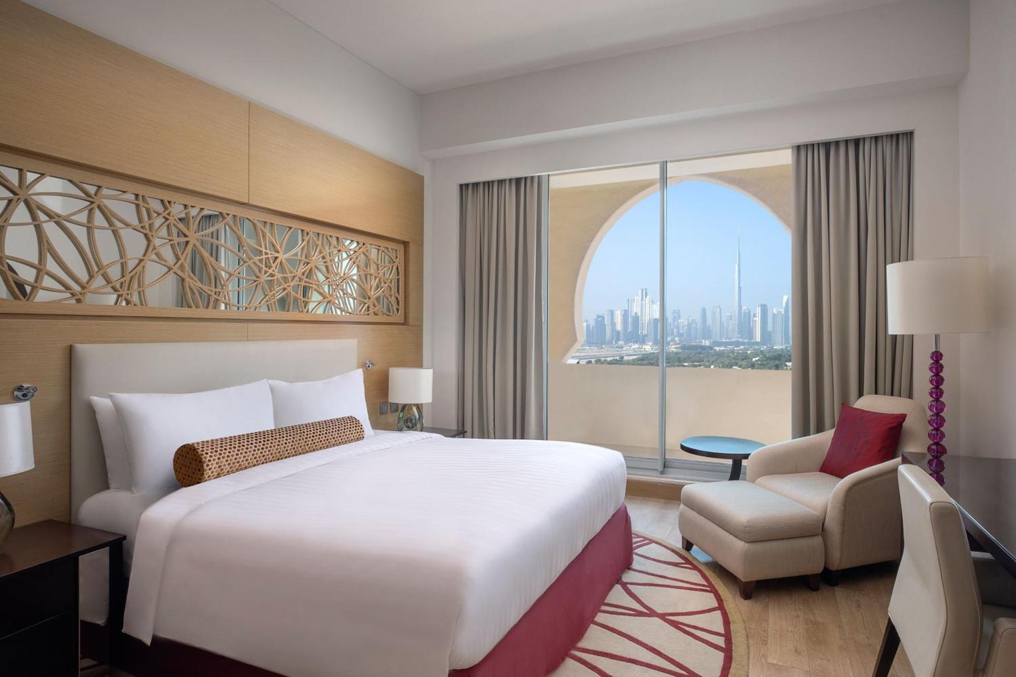 Marriott Executive Apartments Al Jaddaf, Dubaj Kültér fotó A bedroom at the hotel